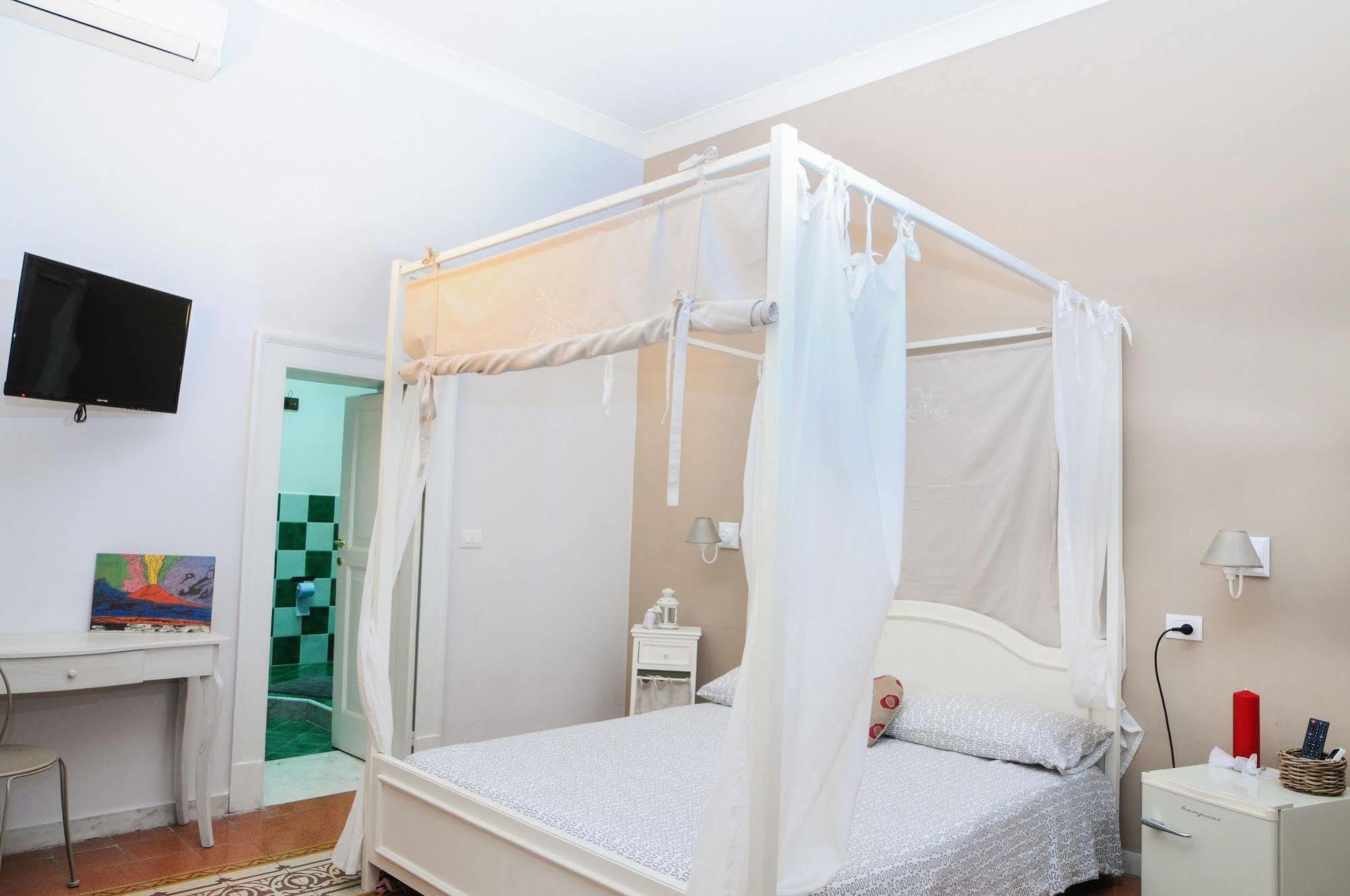 Napul'Art Bed & Breakfast Napoli Dış mekan fotoğraf